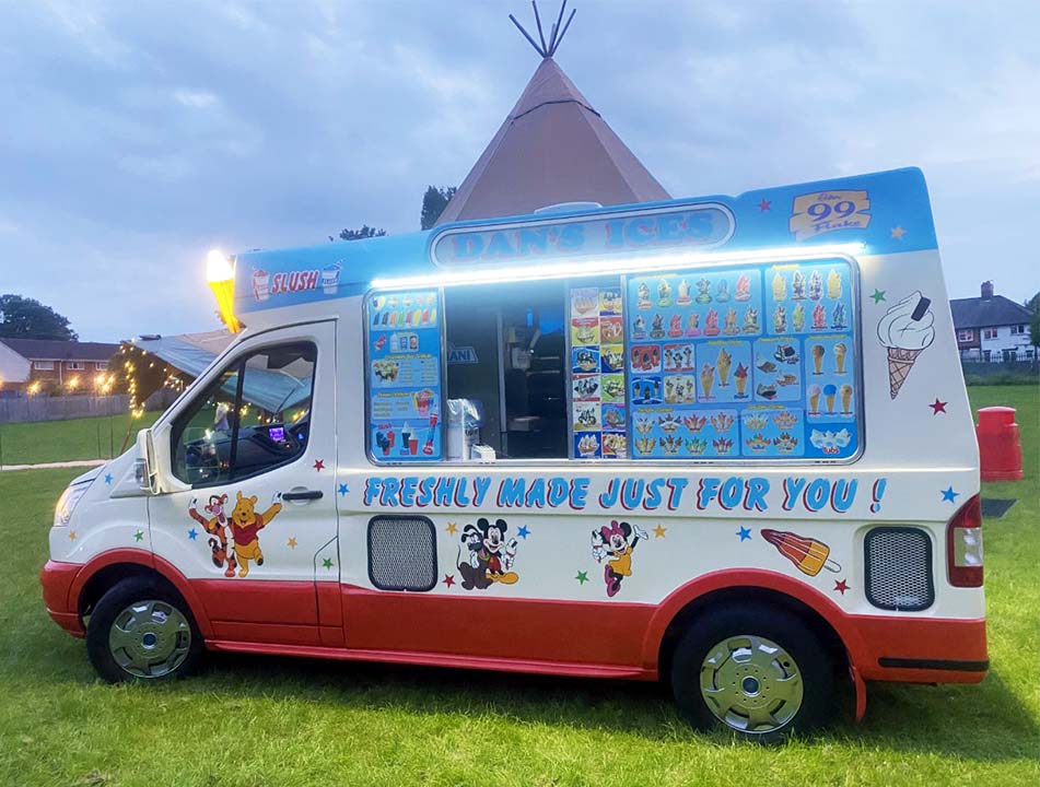Dan's Ice Cream Van at Night